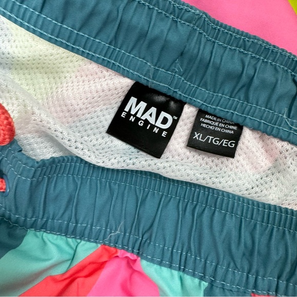 🌴MENS GEO SWIM TRUNKS - Picture 7 of 9